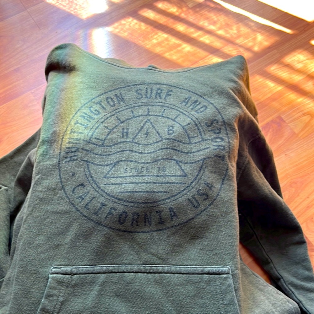 HSS  green Hoodie  Huntington Beach surf and sport Cal green  size Small
